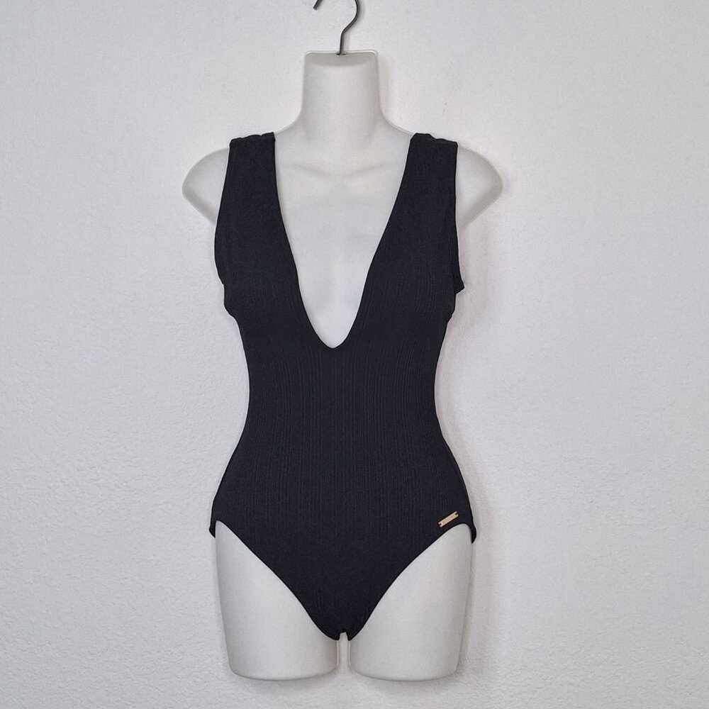 Vince Camuto One piece Swimsuit Sz 6 Plunge Neckline Padded Neutral Minimalist